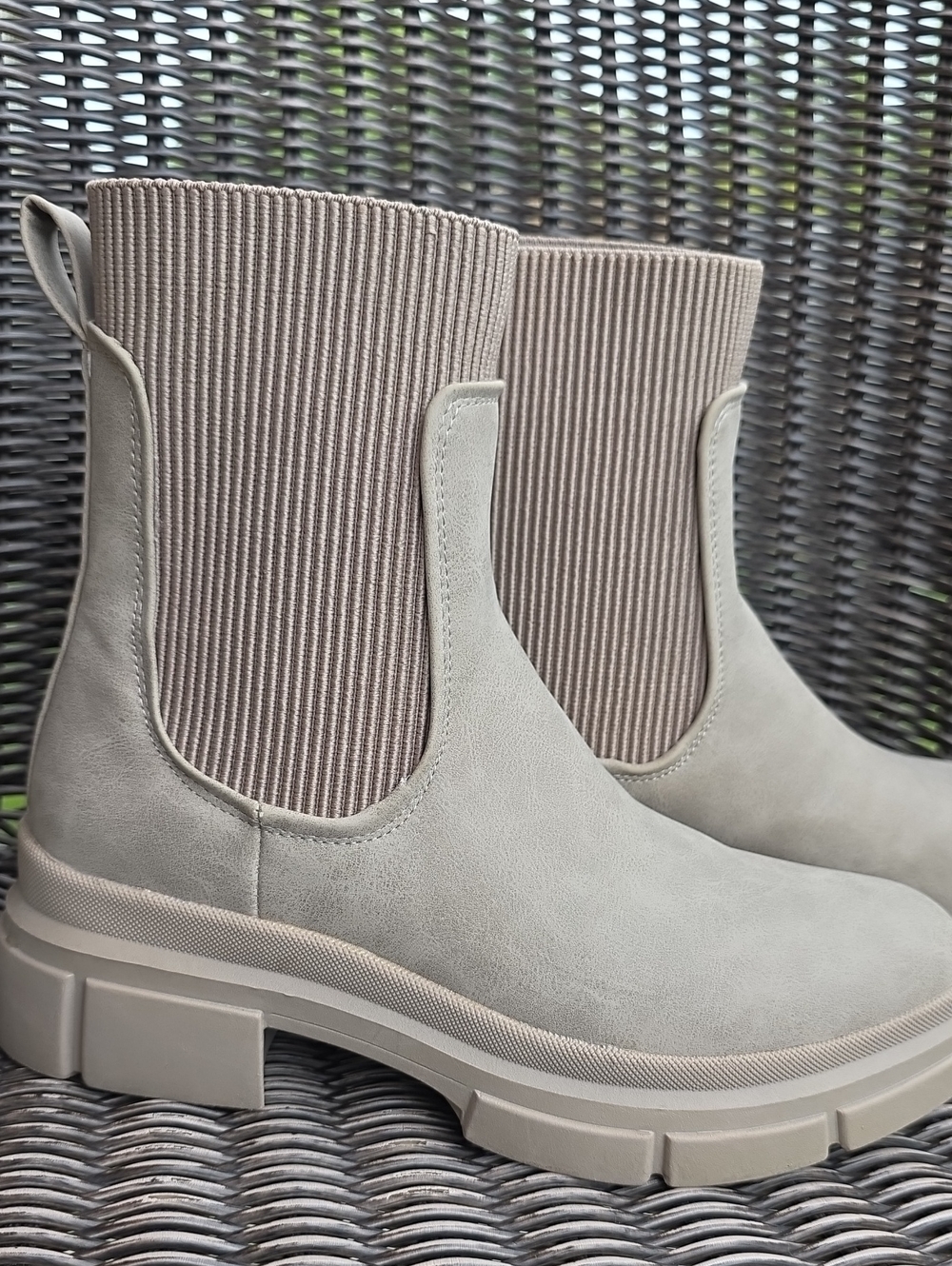 Chelsea Ankle Boots Size 7